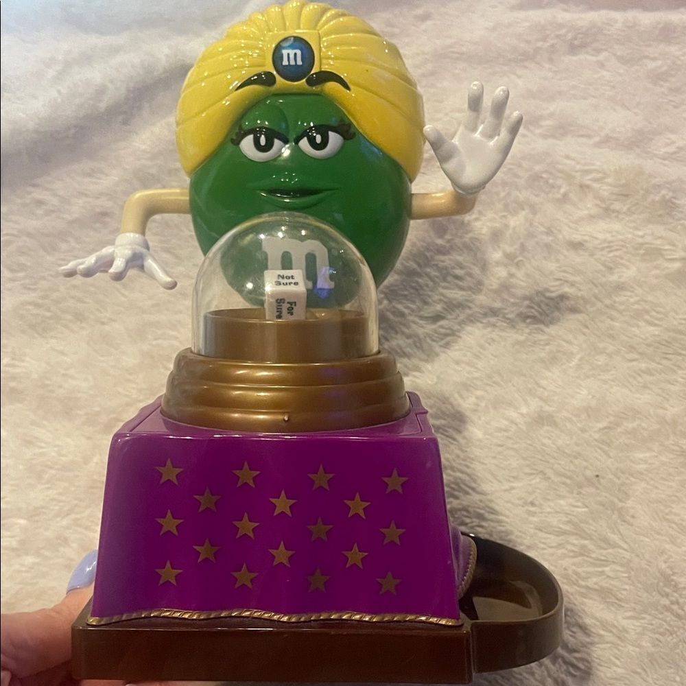2008 green M&Ms fortuneteller candy dispenser